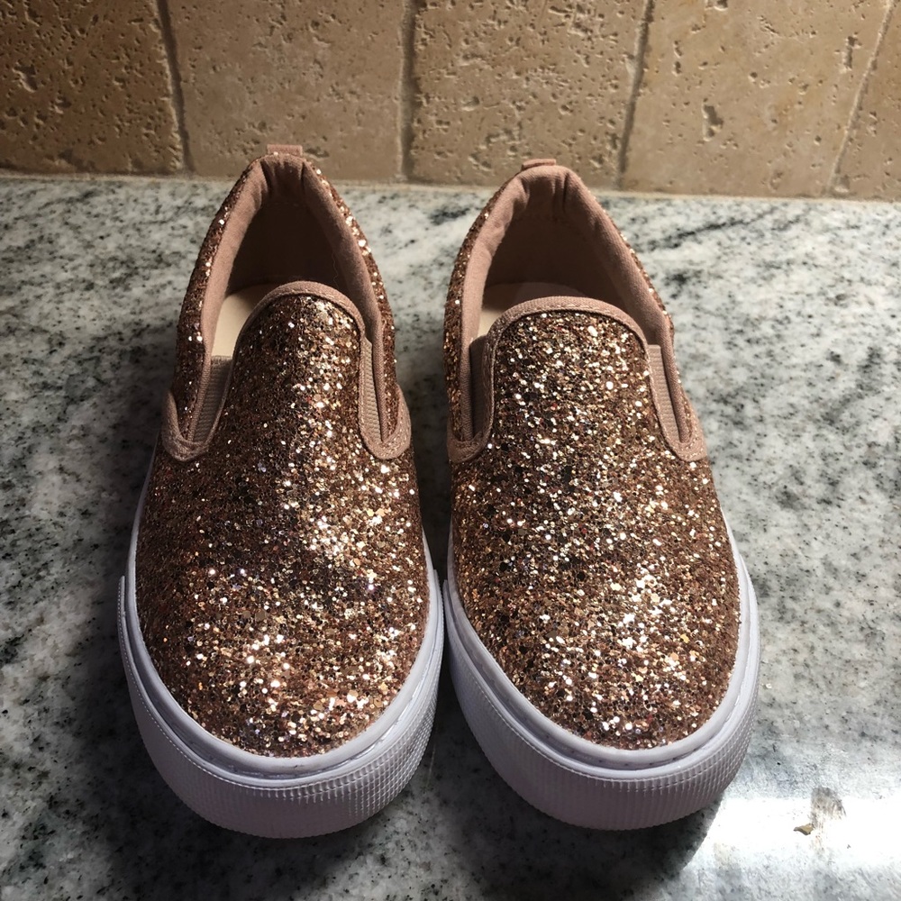 Gap kids size 1 slip ons